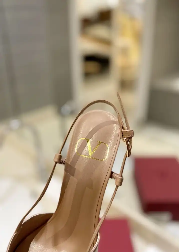 hype Valentino High Heels