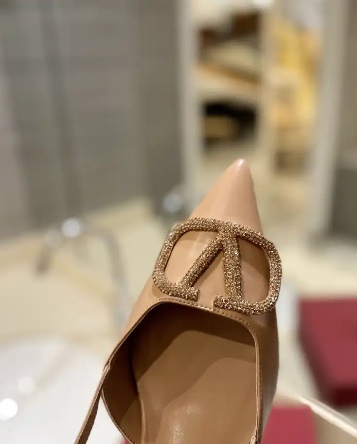 hype Valentino High Heels