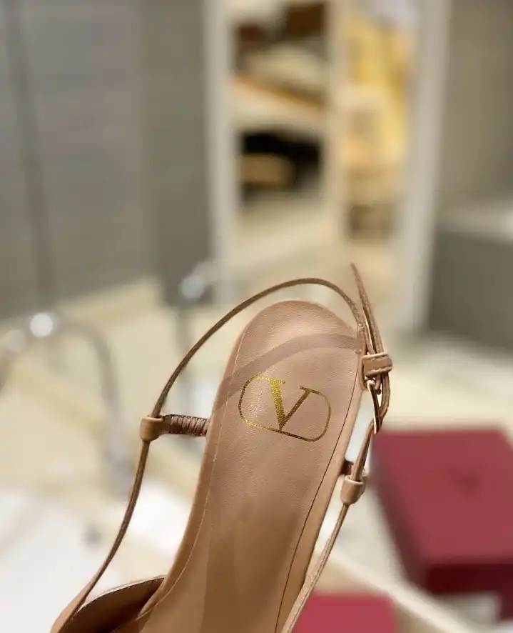 hype Valentino High Heels