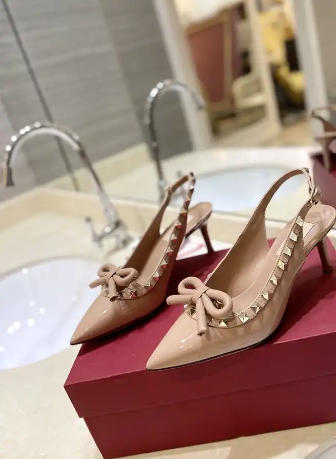 hype Valentino High Heels