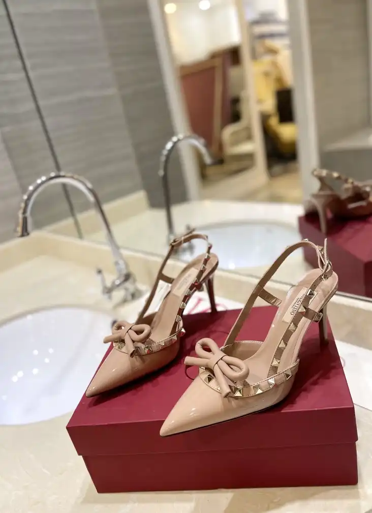 hype Valentino High Heels