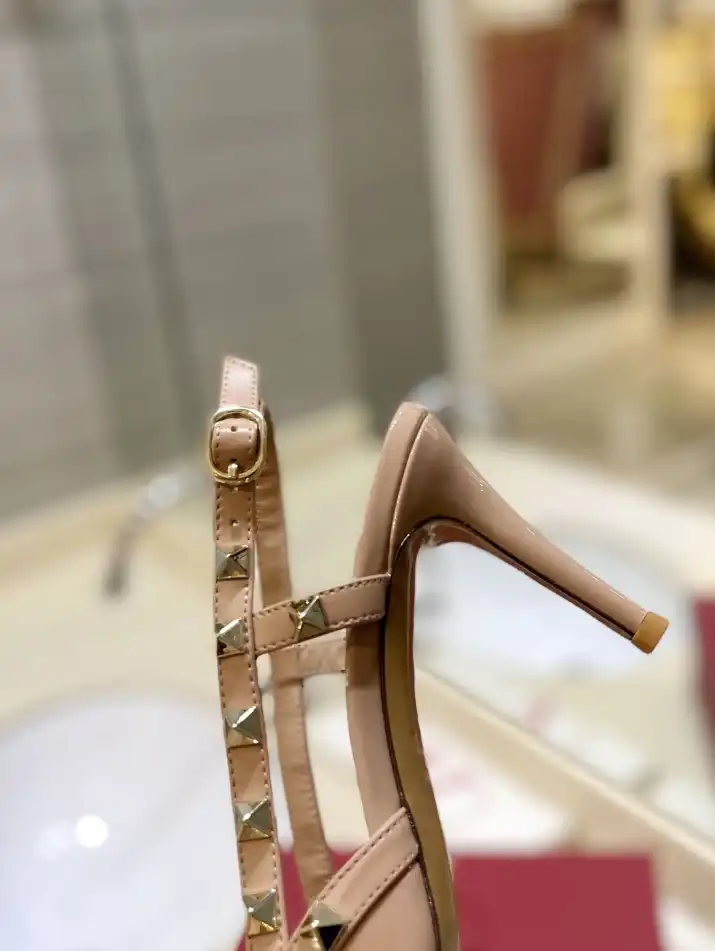 hype Valentino High Heels