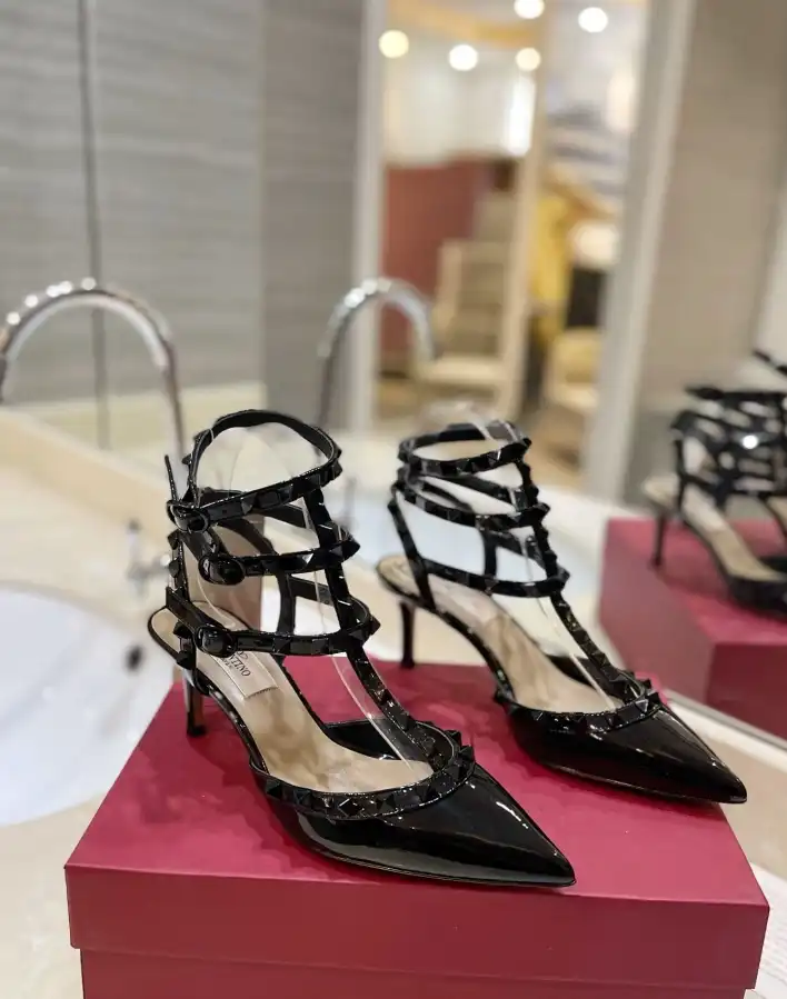 hype Valentino High Heels