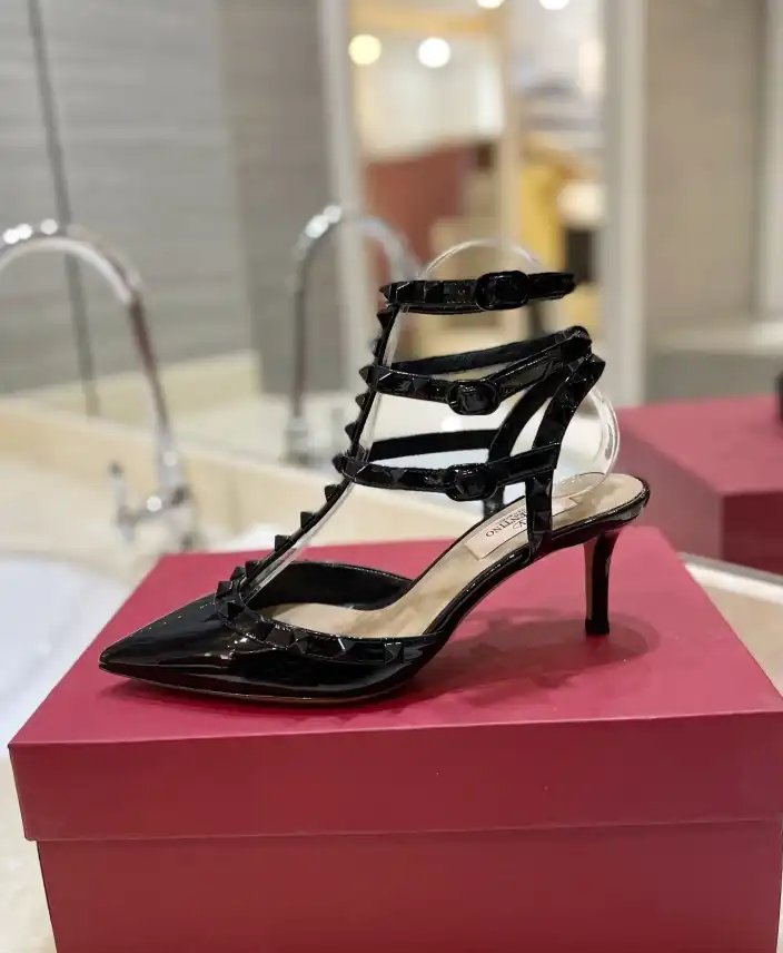 hype Valentino High Heels