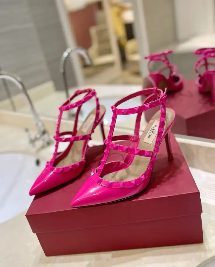 hype Valentino High Heels