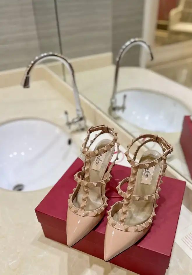 hype Valentino High Heels