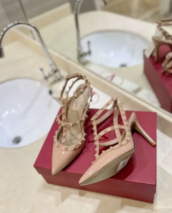 hype Valentino High Heels