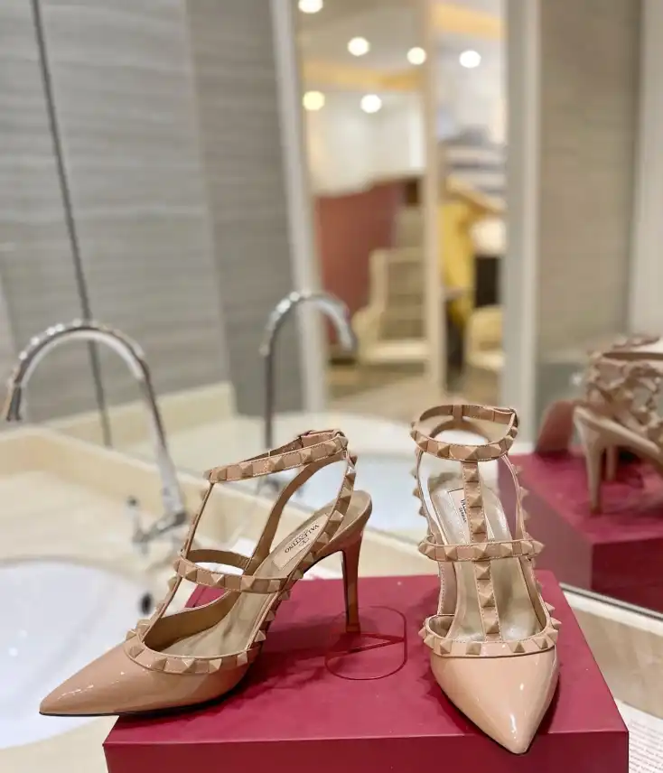 hype Valentino High Heels