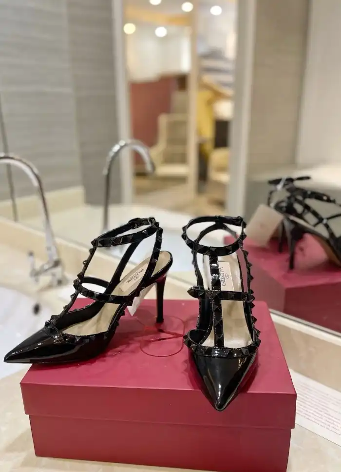 hype Valentino High Heels