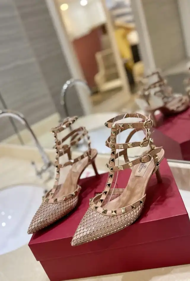 hype Valentino High Heels