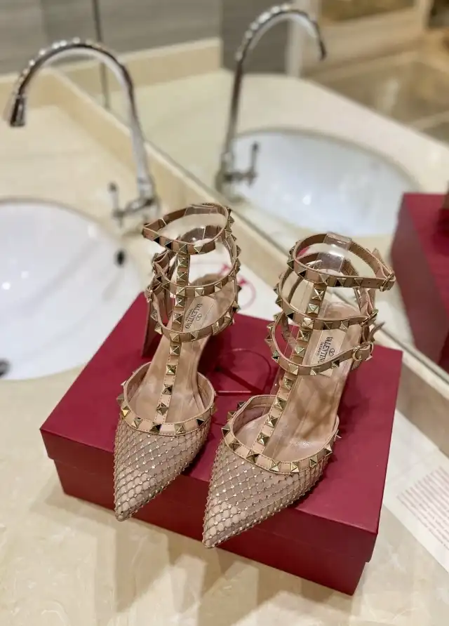 hype Valentino High Heels