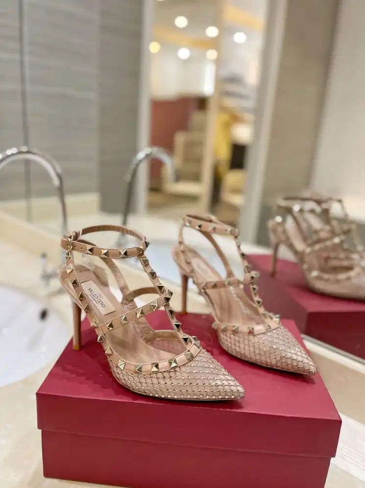 hype Valentino High Heels