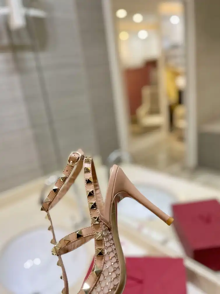 hype Valentino High Heels