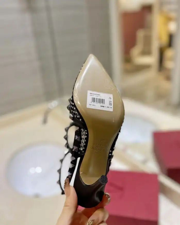 hype Valentino High Heels