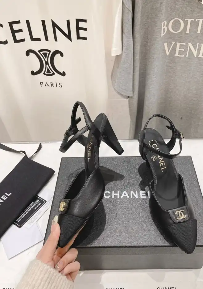 hype Chanel High Heels