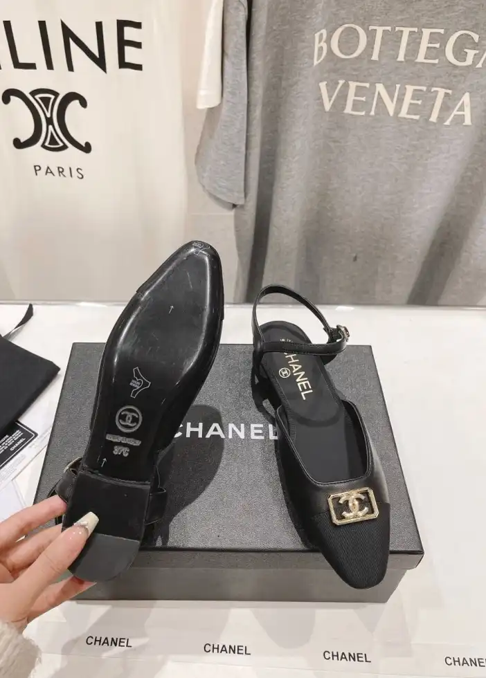 hype Chanel High Heels