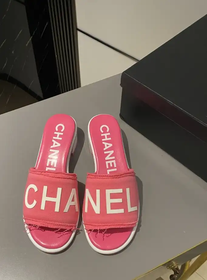 hype Chanel Slippers