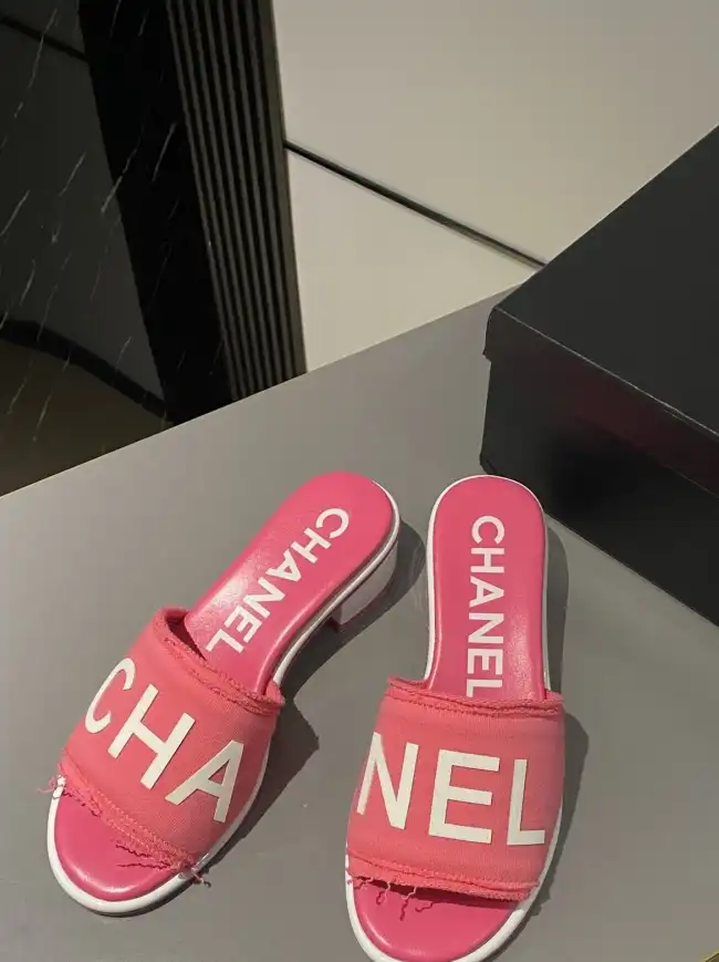 hype Chanel Slippers