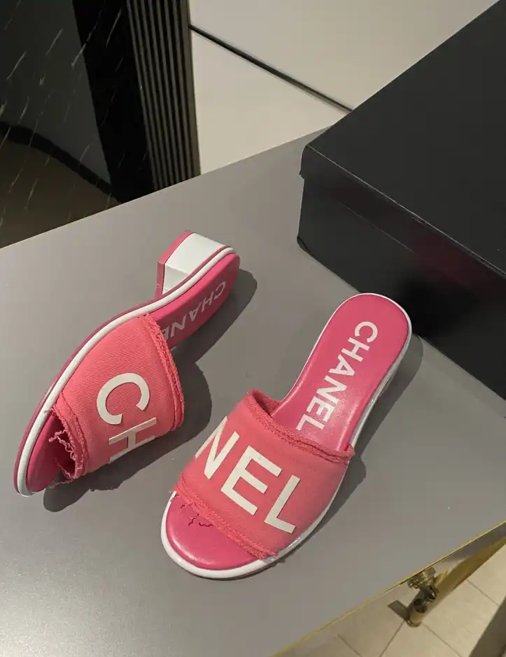 hype Chanel Slippers