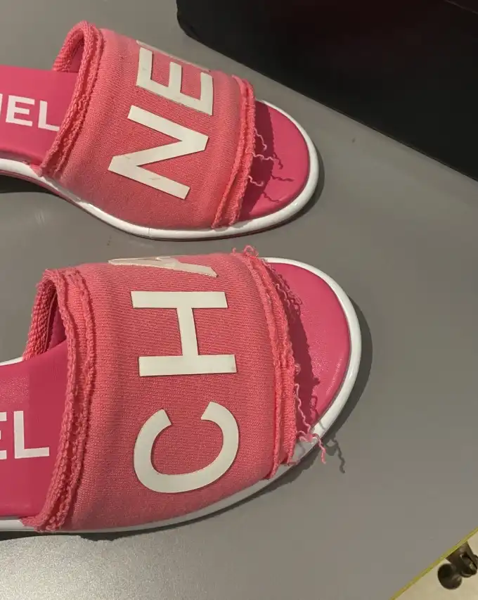 hype Chanel Slippers