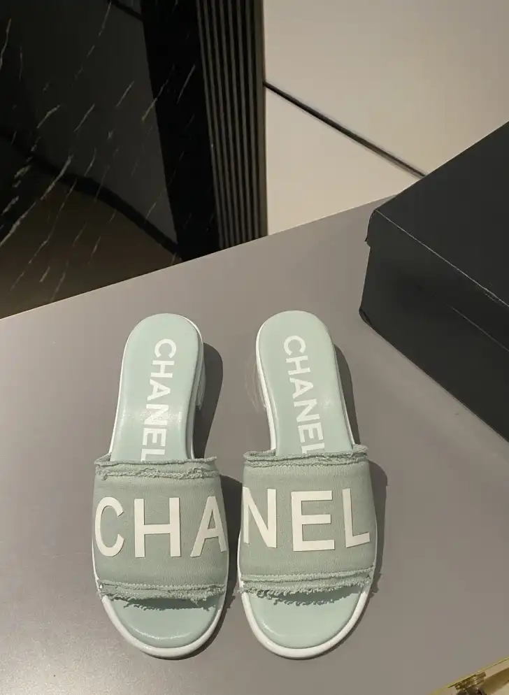 hype Chanel Slippers