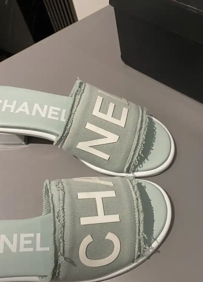 hype Chanel Slippers