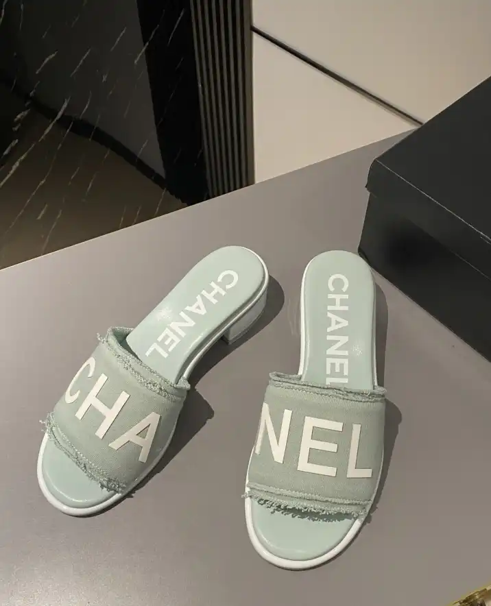 hype Chanel Slippers