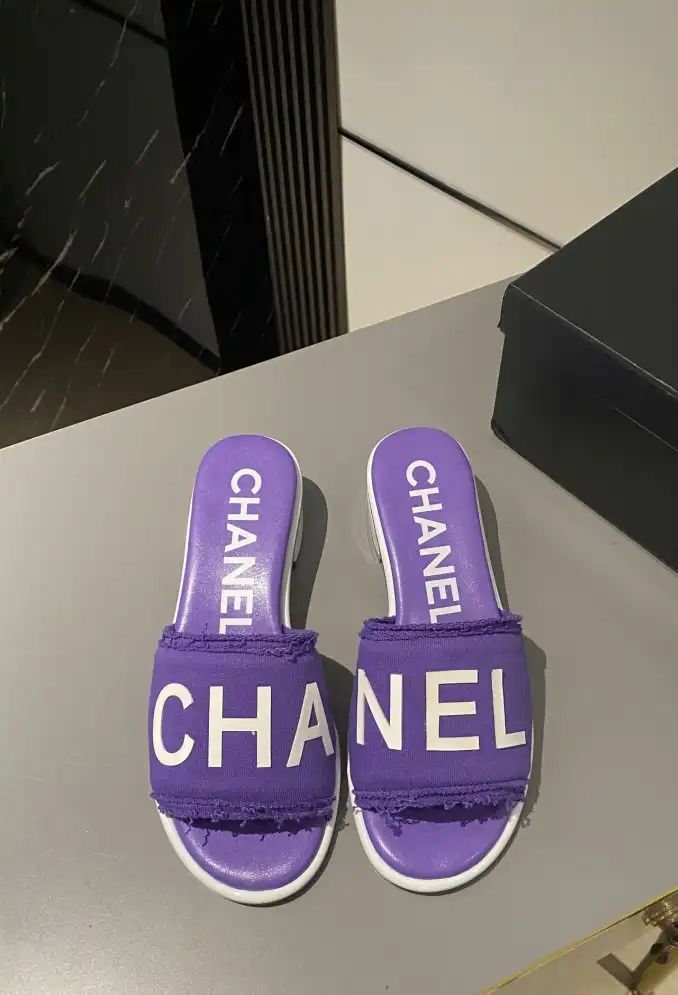 hype Chanel Slippers