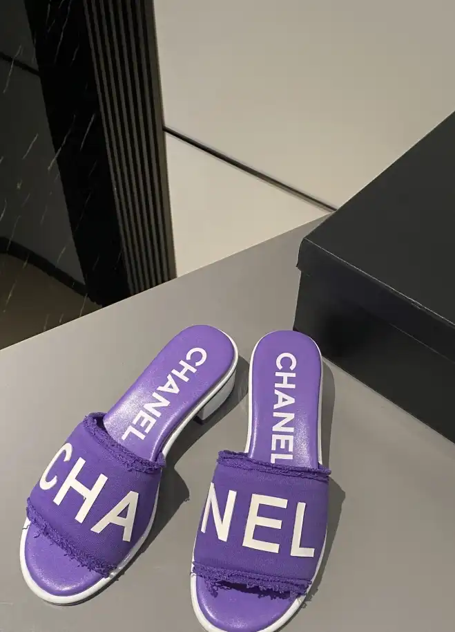 hype Chanel Slippers