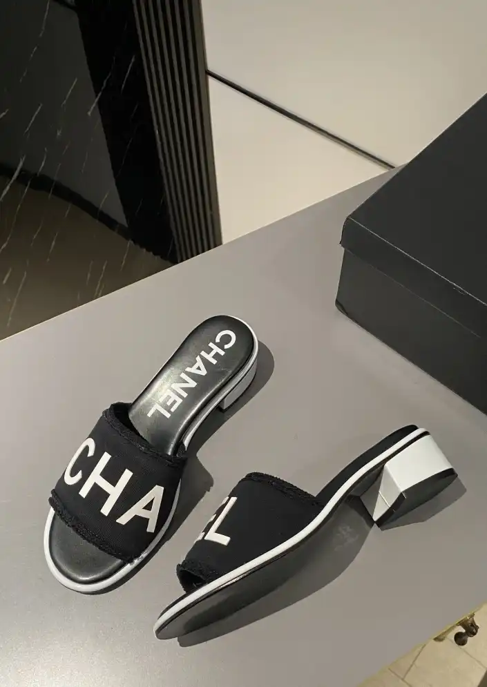 hype Chanel Slippers