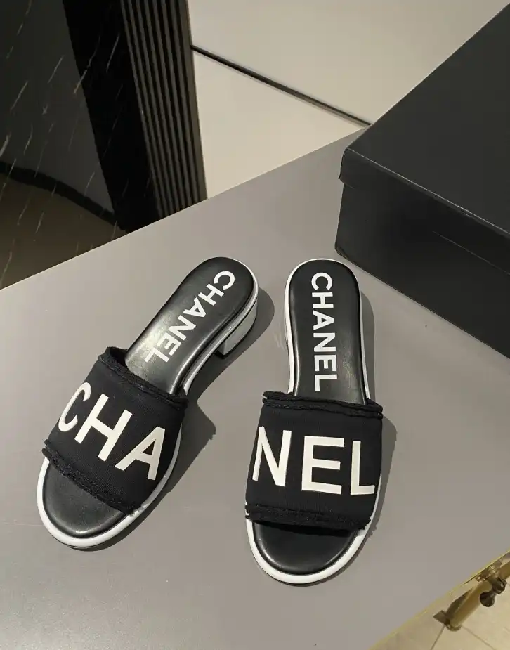 hype Chanel Slippers