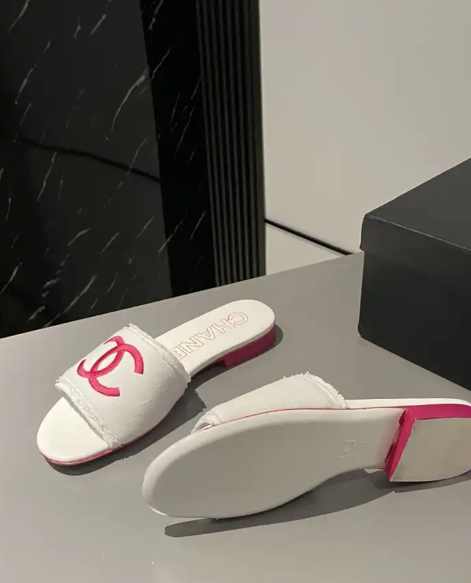 hype Chanel Slippers