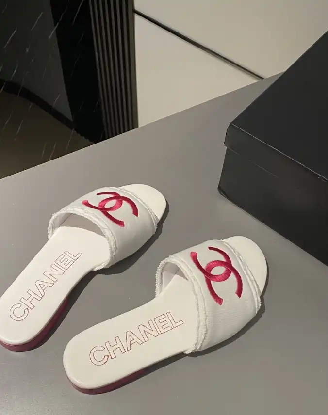 hype Chanel Slippers