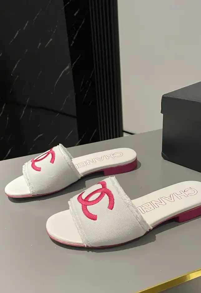 hype Chanel Slippers