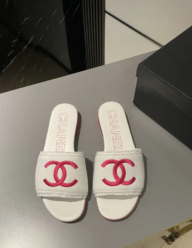 hype Chanel Slippers