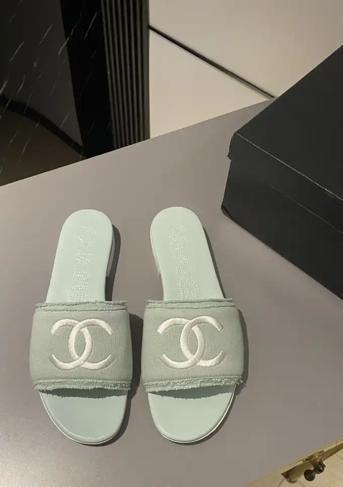 hype Chanel Slippers