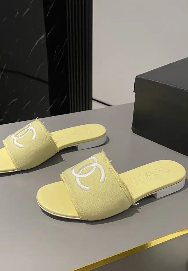 hype Chanel Slippers