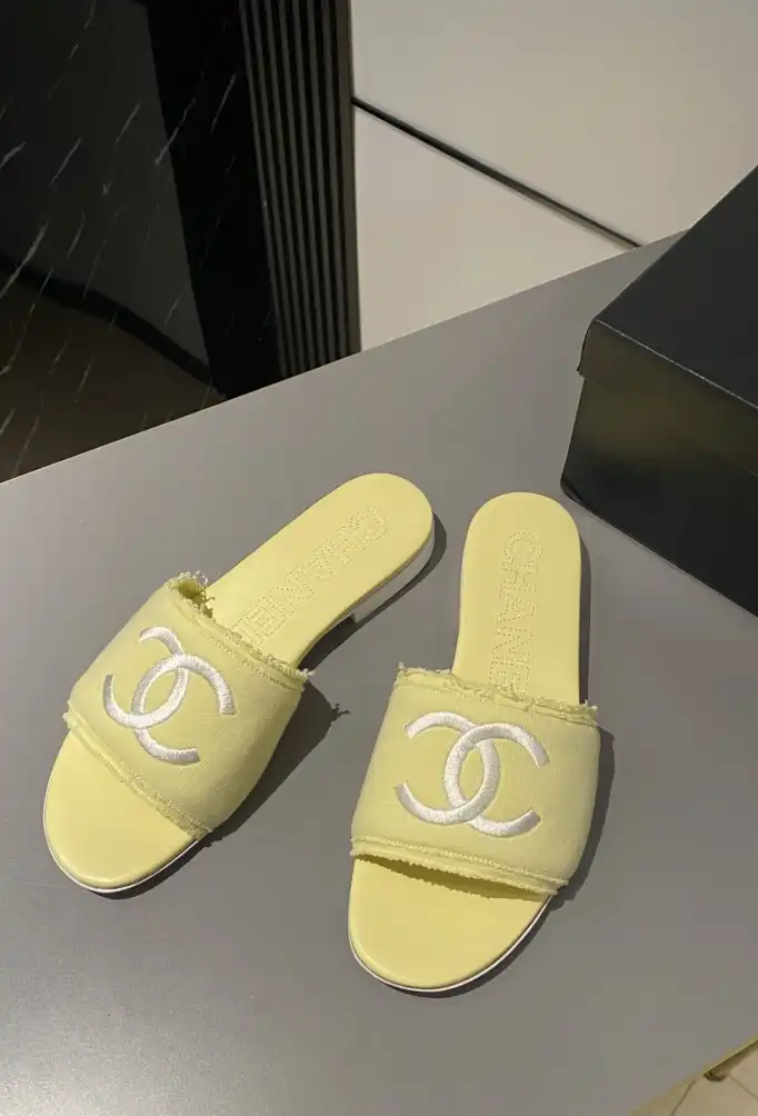 hype Chanel Slippers