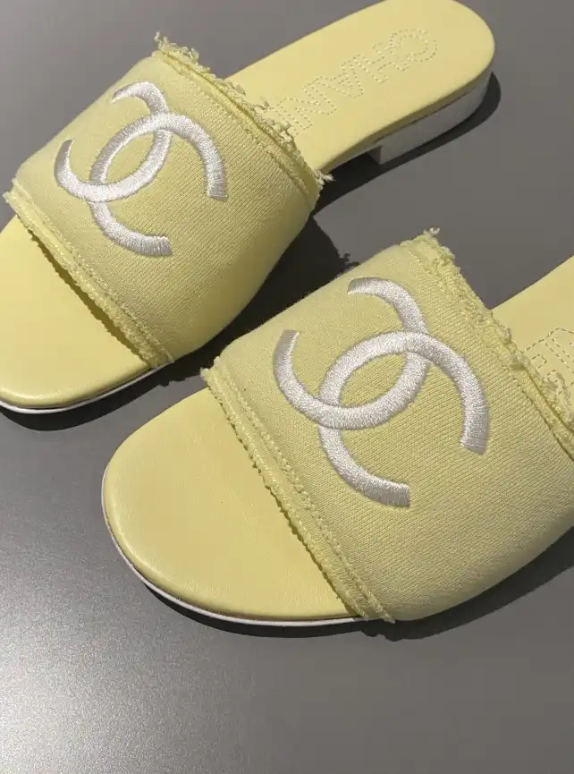 hype Chanel Slippers