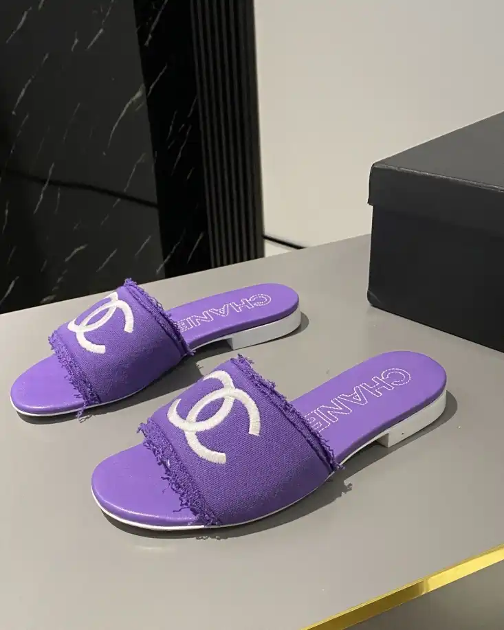 hype Chanel Slippers