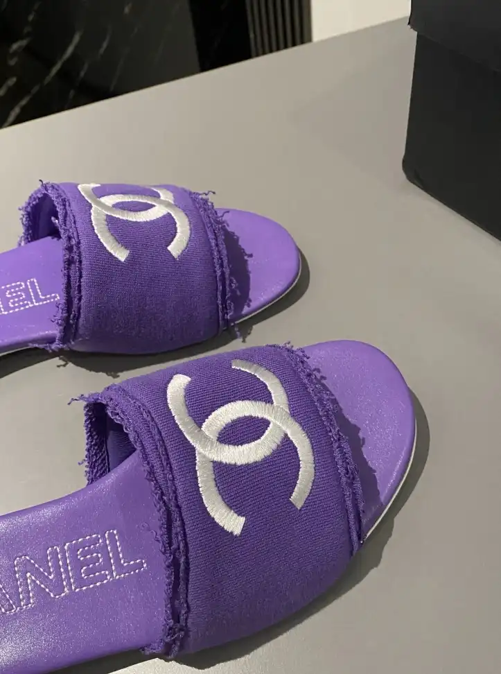 hype Chanel Slippers