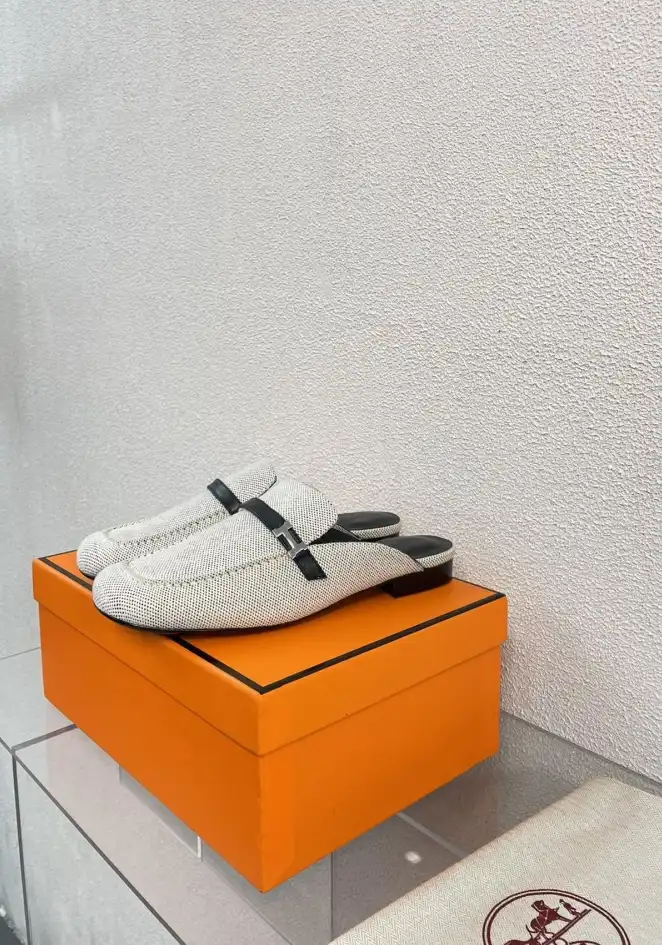 hype Hermes Slippers