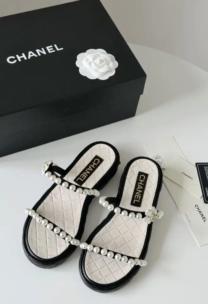 hype Chanel Slippers