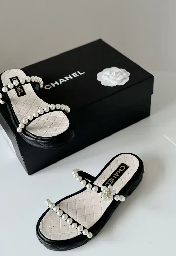 hype Chanel Slippers