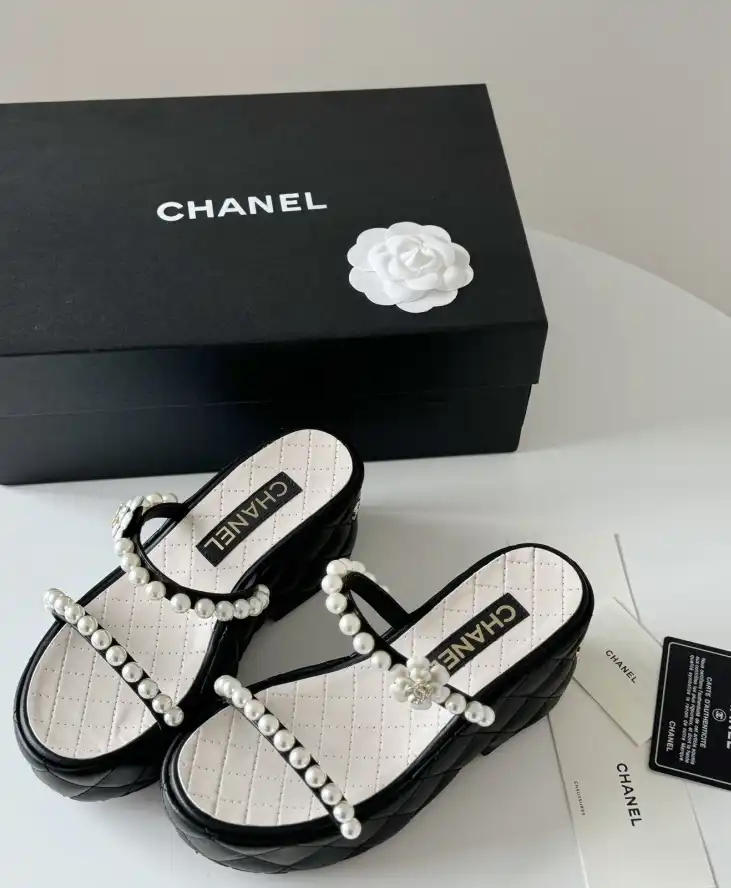 hype Chanel Slippers