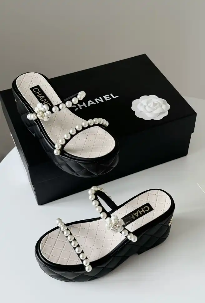 hype Chanel Slippers