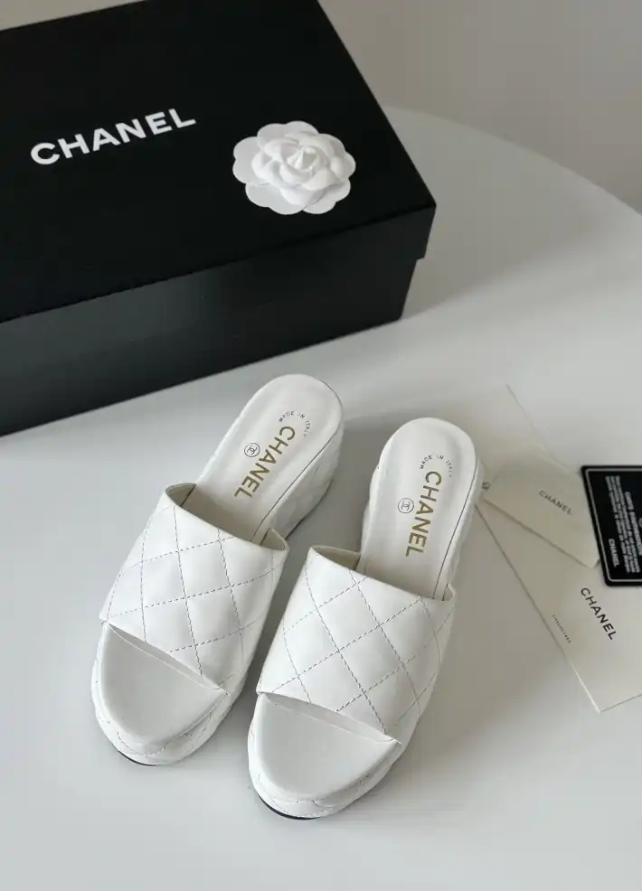 hype Chanel Slippers