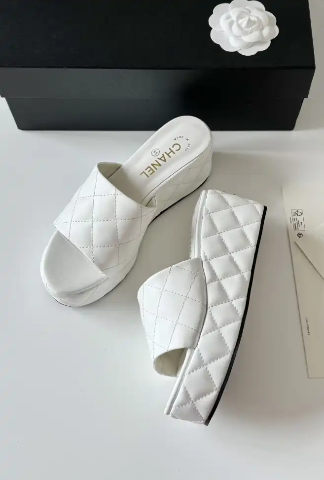 hype Chanel Slippers