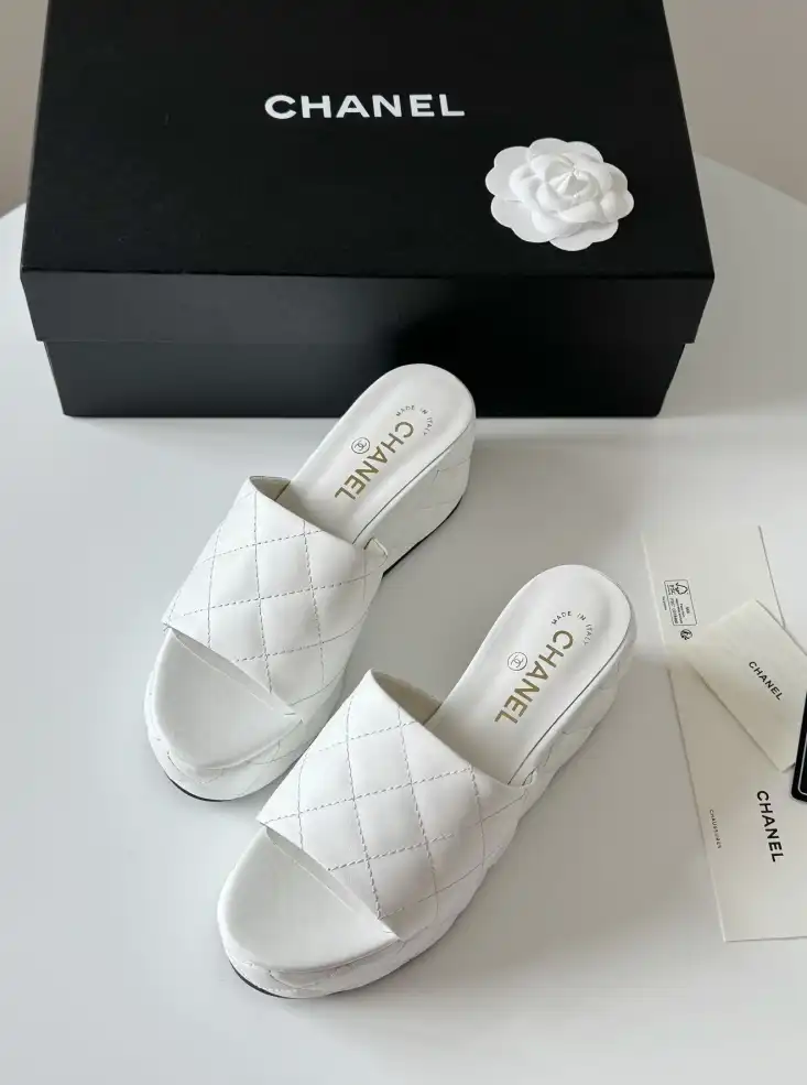 hype Chanel Slippers