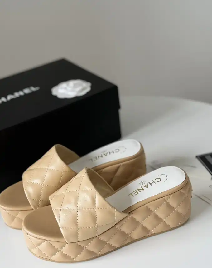 hype Chanel Slippers